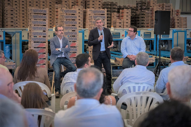 El Presidente D. Fernando Clavijo Batlle en un encuentro con el sector primario de Fuerteventura a 16 de Marzo de 2019. (Foto: Arturo Rodriguez/Presidencia GobCan)Esta fotografía oficial del Gobierno de Canarias es solamente para uso editorial por medios de comunicación. La fotografía no puede ser manipulada de ninguna manera y no se puede utilizar en materiales comerciales y/o políticos, publicidad, correos electrónicos, productos, promociones que de alguna manera pueda sugerir la aprobación o respaldo del Presidente, o el Gobierno de Canarias.